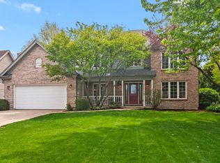 1040 Averill Dr, Batavia, IL 60510