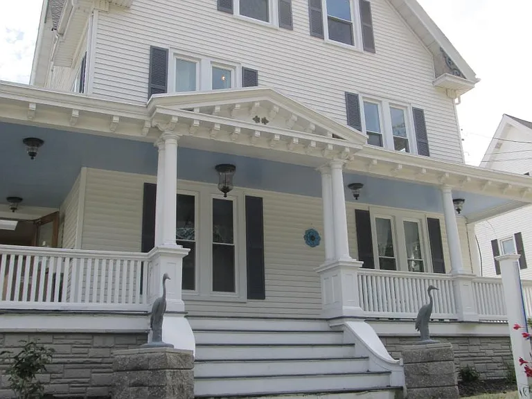 Beautiful Victorian home, overlooking Wilcox Park