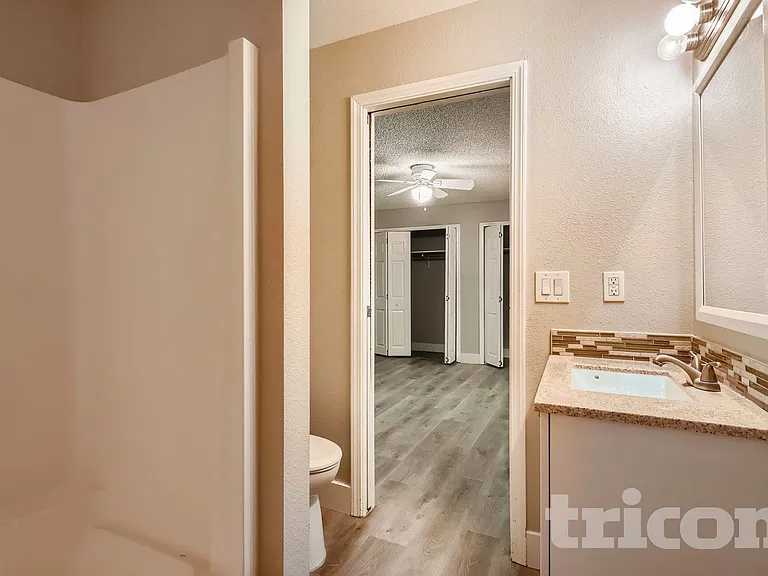 13100 NE 159th St — Photo 18
