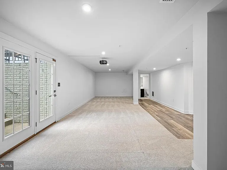 8225 E Branch Dr — Photo 13