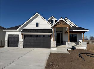 15360 W 161st Ct, Olathe, KS 66062