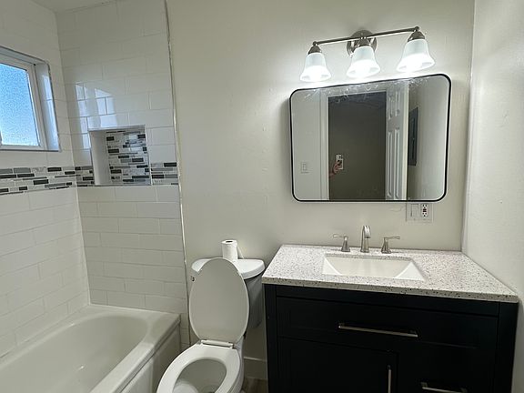 5th image of 1226 Yale Ave #2