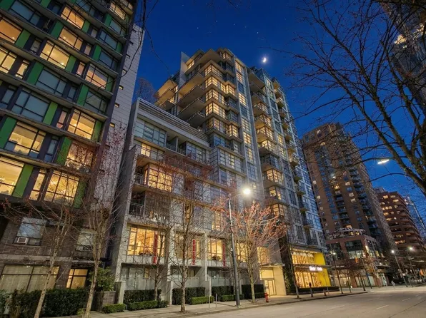 1205 Howe St #1202, Vancouver, BC V6Z 0B2