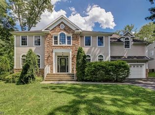 30 Camptown Dr, Berkeley Heights, NJ 07922