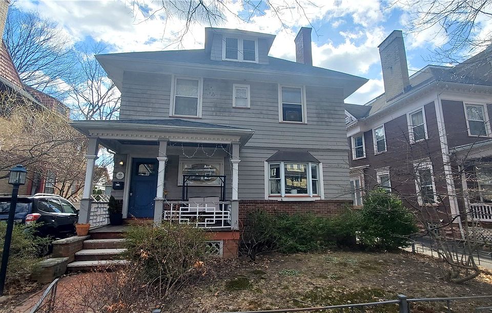 1st image of 180 Dartmouth St Unit 2-1