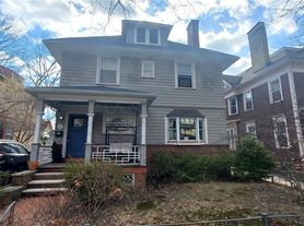 180 Dartmouth St, Rochester, NY