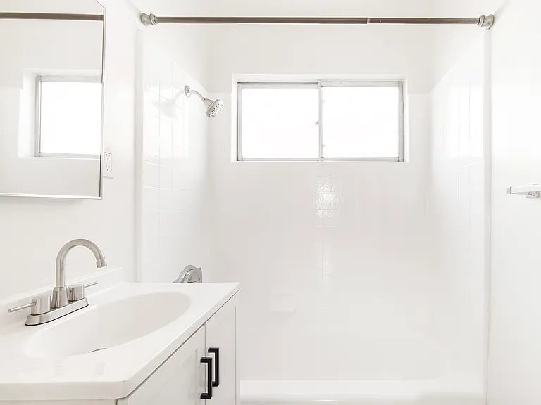 320 Cornell Dr #C — Photo 15