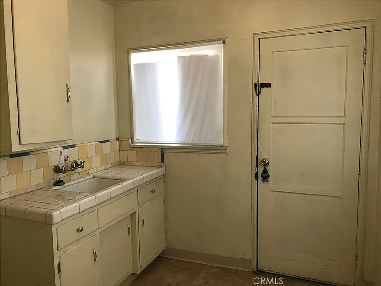 11427 3/4 Garvey Ave — Photo 5