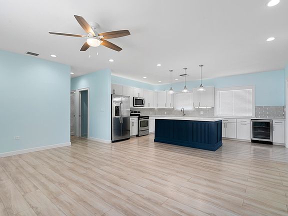 4th image of 164 Ocean Dr