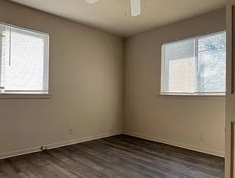 5006 N Woodland Dr — Photo 12