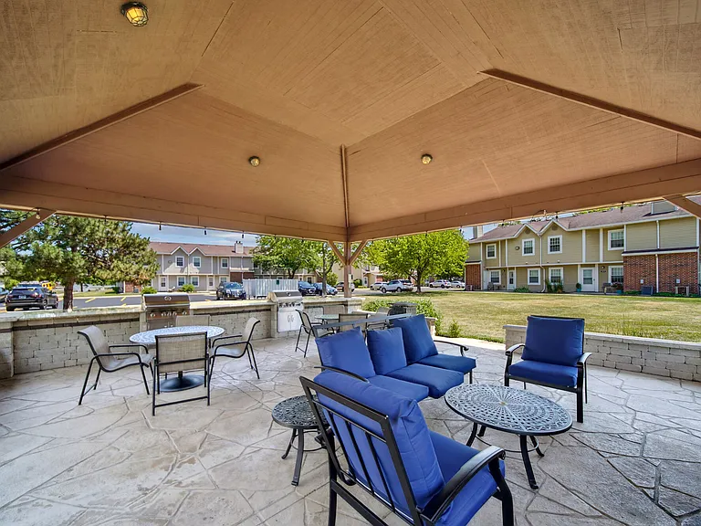 Waterford Place Apartments — Photo 11