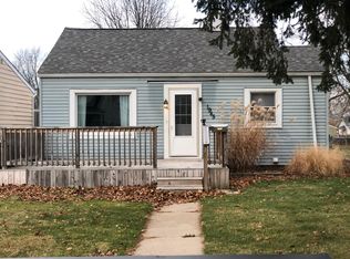 1945 E Donald St, South Bend, IN 46613