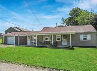 1912 Woodhaven Dr, Aliquippa, PA
