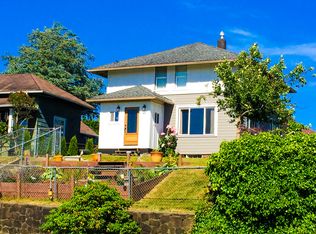 203 11th St, Raymond, WA 98577