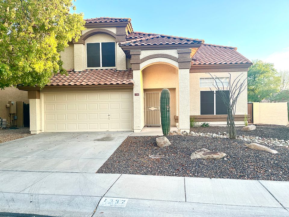 1st image of 1237 E Glenhaven Dr