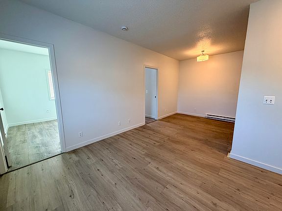 5th image of 3738 Chicago Ave APT 3