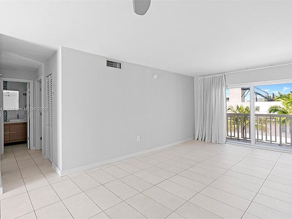 2nd image of 1357 Collins Ave APT D2