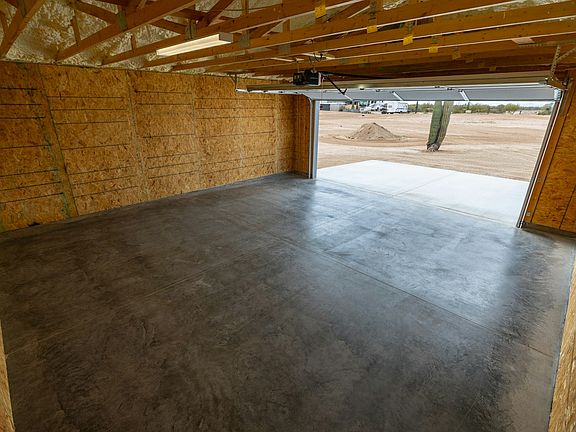 4th image of 27038 E Lucia Dr
