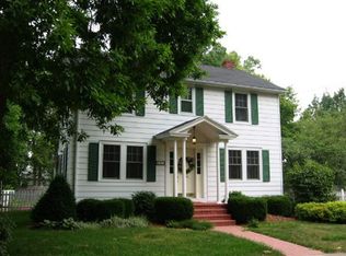 621 Blaine St, Batavia, IL 60510