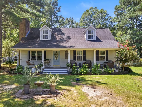 8957 Blacks Bluff Rd SW, Cave Spring, GA 30124