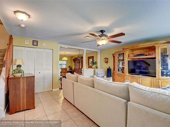 5th image of 3370 Beau Rivage Dr APT V5