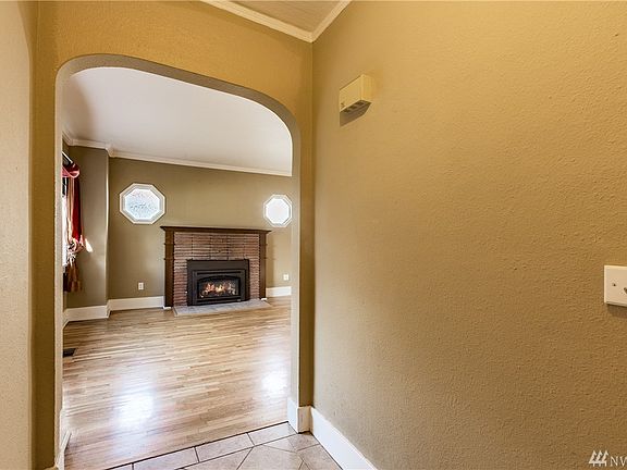 5th image of 4609 S Park Ave