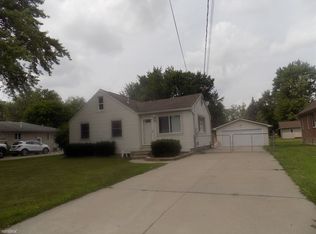 2429 Chesley Rd, Sterling Heights, MI 48310
