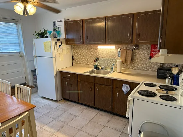 75 Nicholas Rd #A — Photo 6