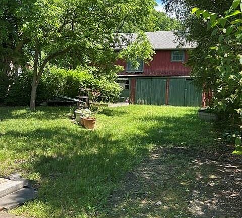 2nd image of 237 Spring Street
