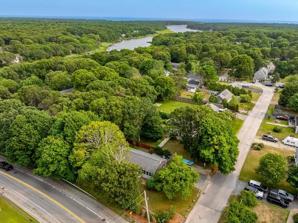 579 E Falmouth Highway, East Falmouth, MA 02536
