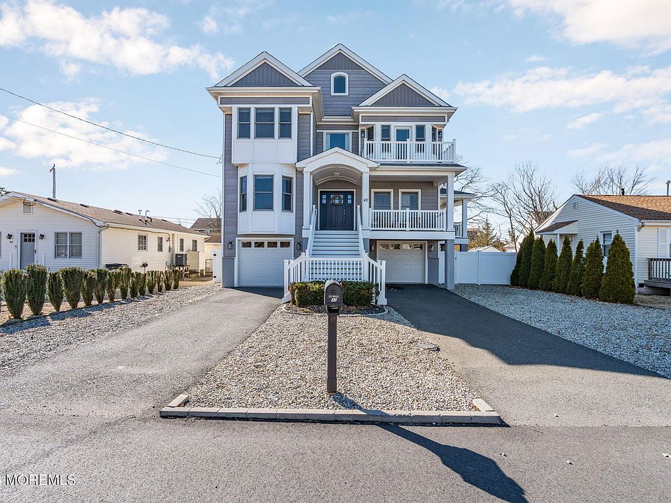 1st image of 42 Harbor View Lane