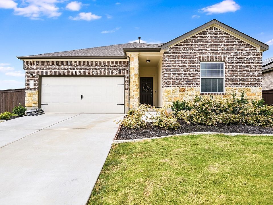 2nd image of 1225 Blackhaw Ln