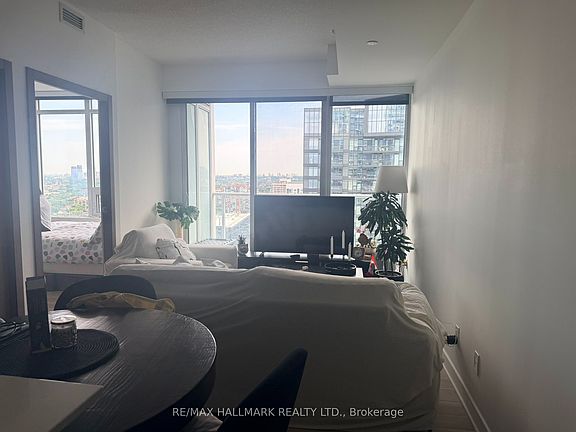 5th image of 17 Bathurst St #3206