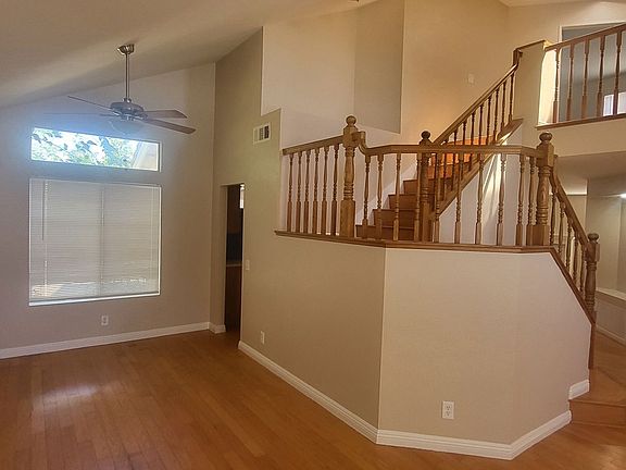 4th image of 2057 Rosemary Ct