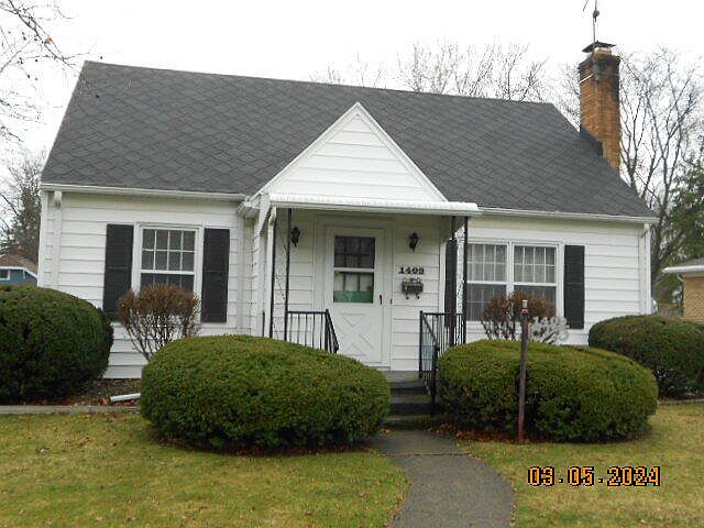 1st image of 1409 Cambridge Dr