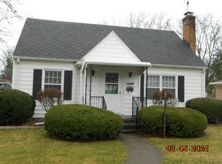 1409 Cambridge Dr, Kalamazoo, MI 49001