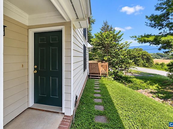 2nd image of 1249 Clover Ridge Pl