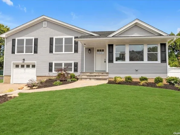 16 London Road, Syosset, NY 11791