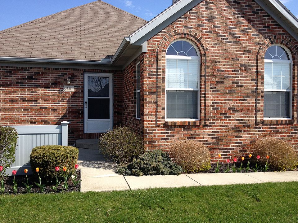 1st image of 38 Foxgate Cir E