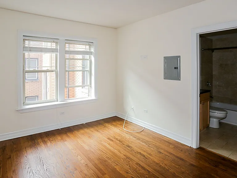 3808-16 N. Sheffield — Photo 16