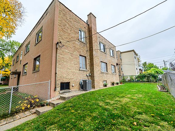 2nd image of 2803 W Summerdale Ave #1-W