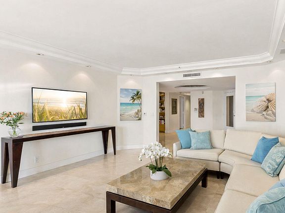 3rd image of 301 N Birch Road #6n