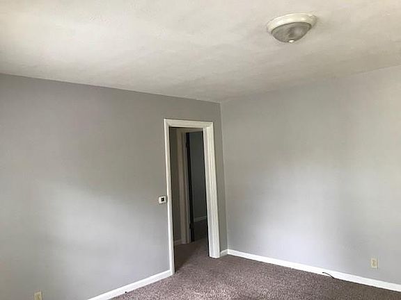 5th image of 1012 Wallace Ave