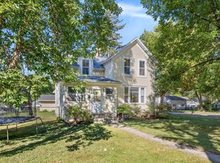 606 Franklin St SW, Hutchinson, MN 55350