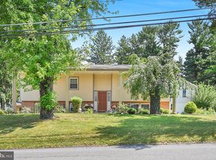 17 Furnace Rd, Wernersville, PA 19565