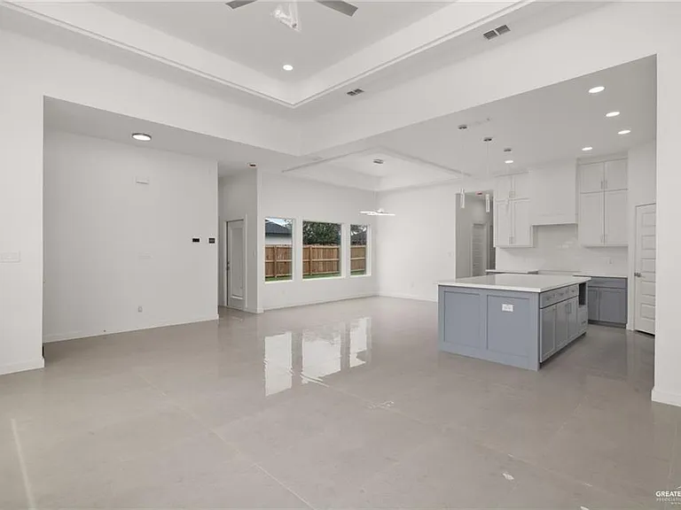 614 Sonny Dr — Photo 4