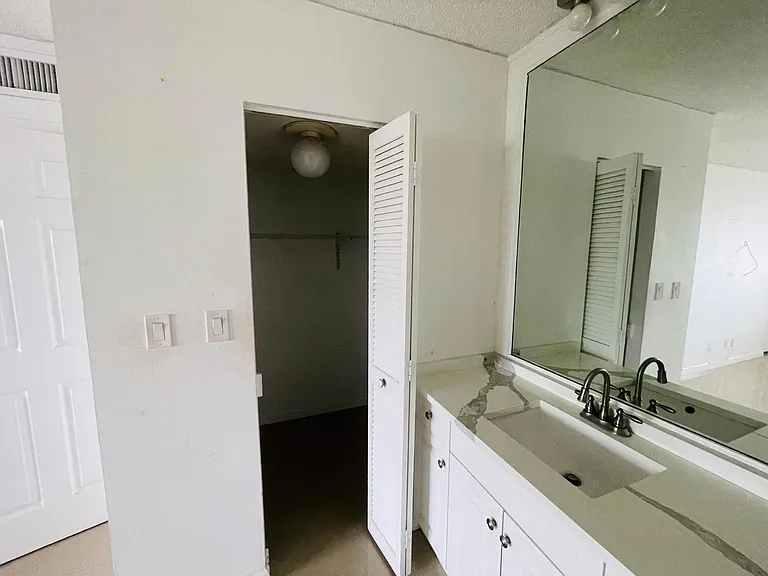 6300 S Falls Circle Dr #412 — Photo 18
