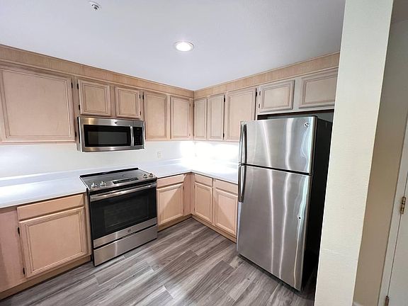 4th image of 550 Ortega Ave APT A315