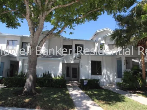 703 Harbour Pointe Way, Greenacres, FL 33413