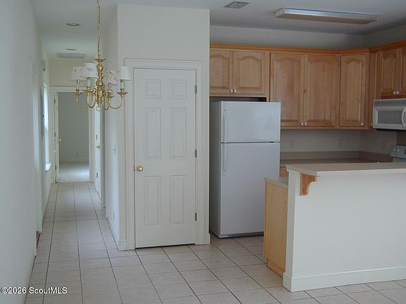 2nd image of 413 Atlantic Dr